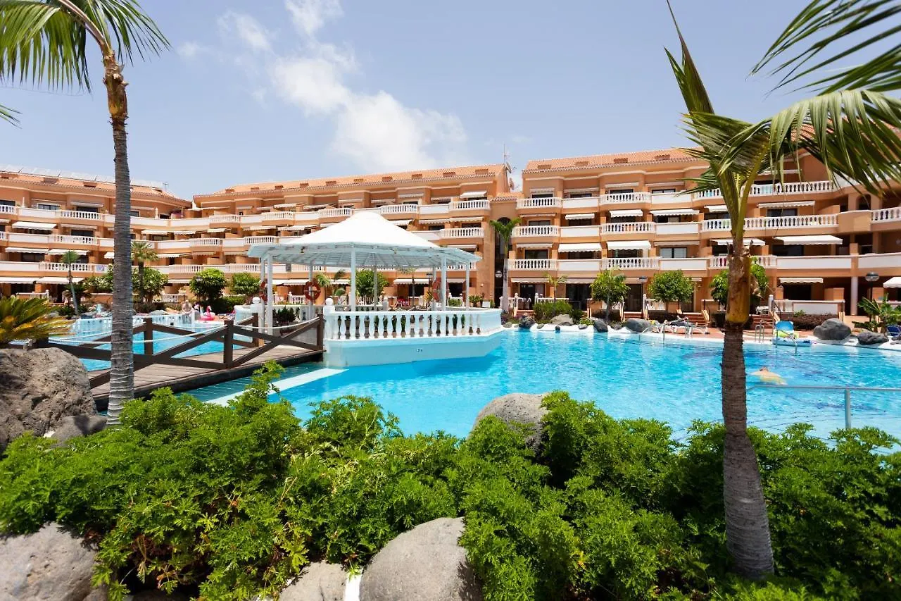 Apartment Playa Las Vistas 2 With Breathtaking Sea View, Only 100 M To The Sea, Heated Pool, Aircondition For A Fee, Wifi Playa de las Américas