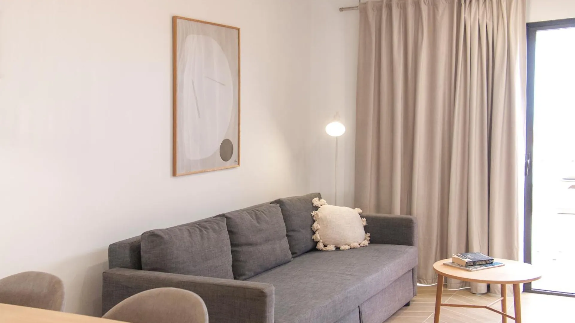 Apartment Playa Las Vistas 2 With Breathtaking Sea View, Only 100 M To The Sea, Heated Pool, Aircondition For A Fee, Wifi Playa de las Américas