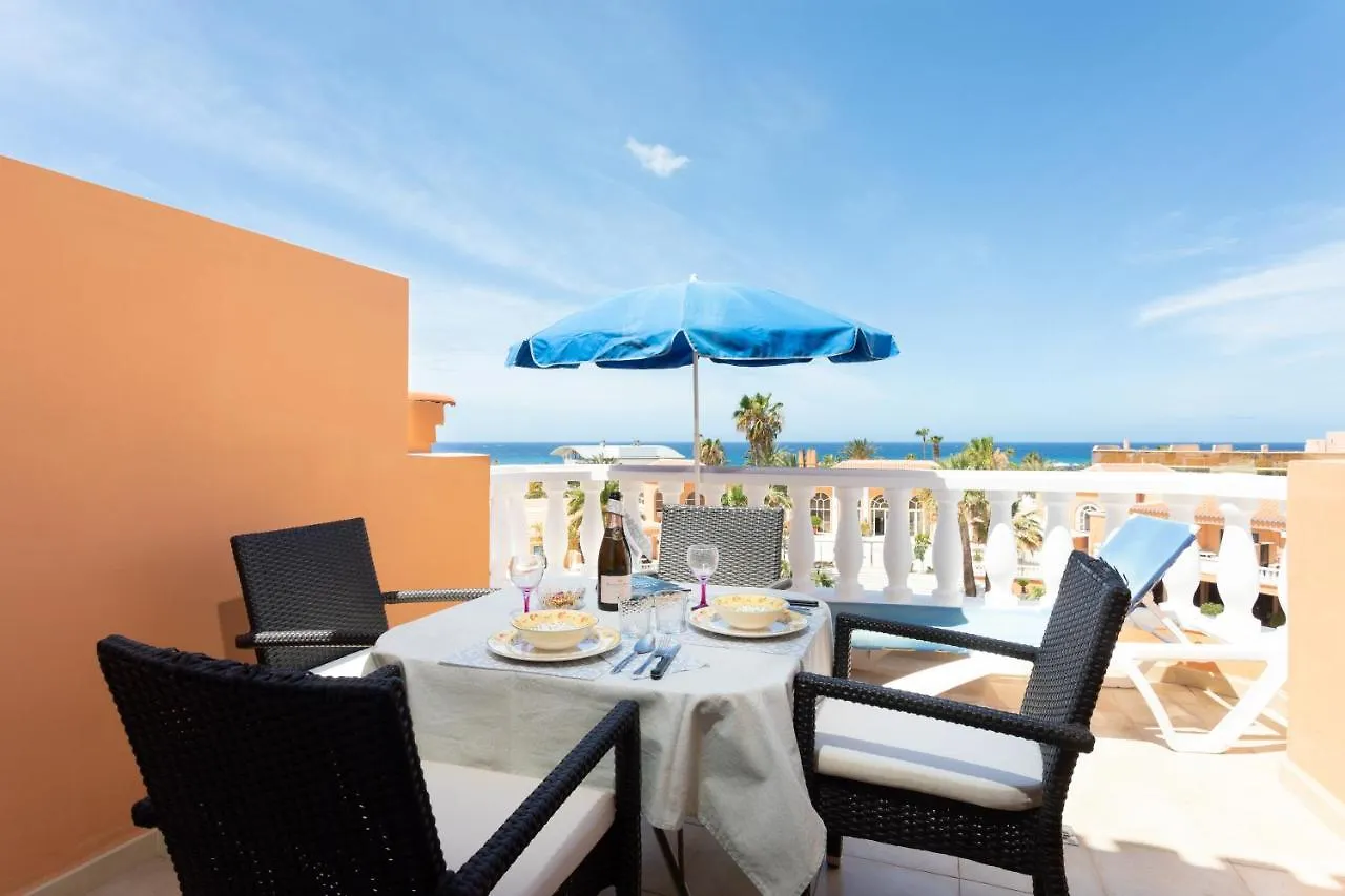 Apartment Playa Las Vistas 2 With Breathtaking Sea View, Only 100 M To The Sea, Heated Pool, Aircondition For A Fee, Wifi Playa de las Americas  0*, Playa de las Americas (Tenerife) Hiszpania